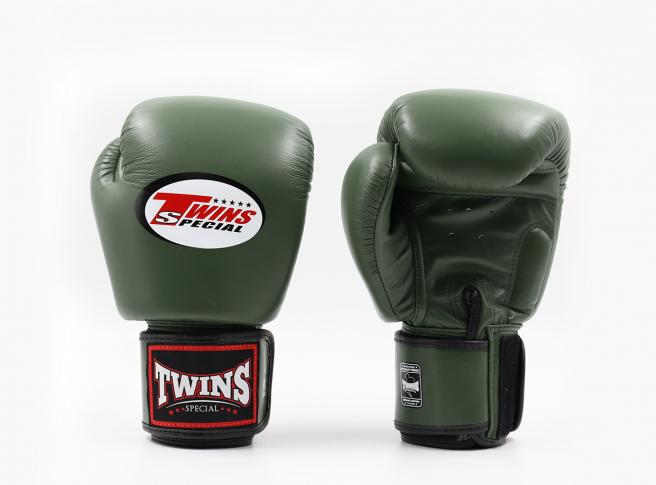 Twins BGVL3 Black Velcro Muay Thai Gloves